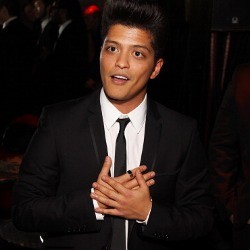 Dihukum Kasus Narkoba, Bruno Mars Tetap Konser di Jakarta