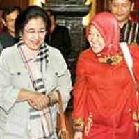 PDIP Surabaya Terancam Dibekukan Bila Ngotot Lengserkan Risma