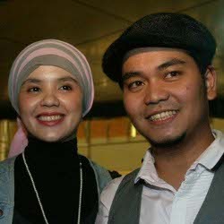 Indra Bekti Rutin Bawa Istri ke Dokter Kandungan