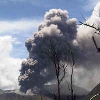 Pos Wisatawan Bromo Dirusak & Dibakar, Pelaku Misterius