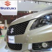 Suzuki Luncurkan Kizashi, Sedan untuk Orang Kaya