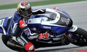 Punya Motor Juara, Lorenzo Belum Puas