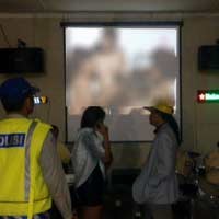 Polisi Tangkap Basah Sebuah Kafe Putar Video Porno