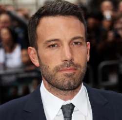 Ben Affleck Diminta Garap Film Thriller Politik