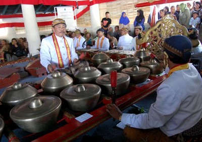 Gamelan Sekaten Kraton Surakarta Mulai Ditabuh