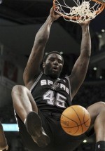 Spurs Menang Usai Bangkit di Kuarter Empat