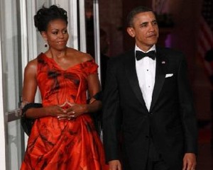 Alasan Michelle Obama Pilih Gaun Desainer Negara Lain
