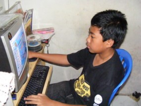 Ditantang Ruby, Artav Sukses Tangkal Virus Yuyun
