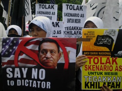 HTI Demo Konjen AS Surabaya