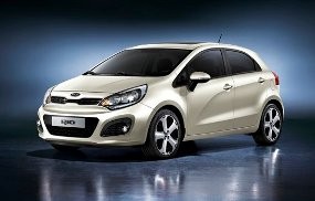 New KIA Rio Siap Jegal Nissan March