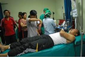 Tersambar Api, Kadisik Buleleng Menderita Luka Bakar 10 Persen