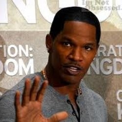 Jamie Foxx Baku Hantam di Pesta pre-Grammy Awards