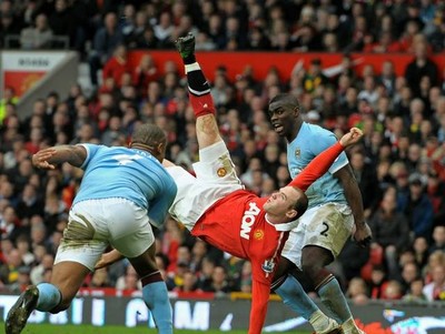 Menang Derby Berkat Rooney