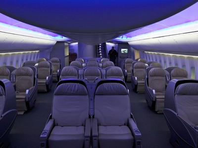 Kemewahan Pesawat Boeing 747-8