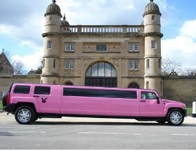 Hummer Pink untuk Wanita Centil, Ladies Night Makin Seru