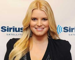 Jessica Simpson Raup Rp 6,6 T dari Bisnis Fashion