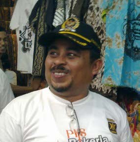 Presiden PKS Borong Batik & Bakpia di Pasar Beringharjo