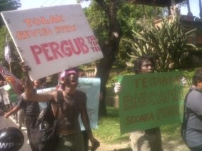 Aktivis dan Mahasiswa Bali Dukung Penertiban Vila