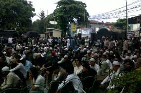 Pendukung Baasyir Teriaki Sniper, Turun Lu!