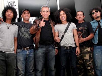 Blackout - Iwan Fals Bersatu