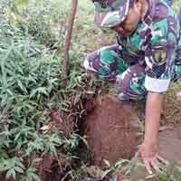 Dampak Dentuman & Getaran, Permukaan Lereng Gunung Wilis Retak