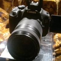 EOS 600D & 1100D, Jagoan Baru Canon untuk Pemula