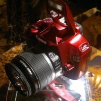 Canon Incar 70% Pasar Kamera DSLR di Indonesia