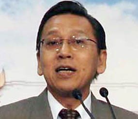Wapres Boediono Ulang Tahun Tanpa Tart dan Tumpeng
