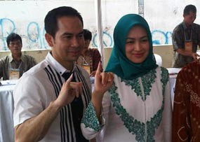 Quick Count LSI Juga Menangkan Pasangan Airin-Benyamin