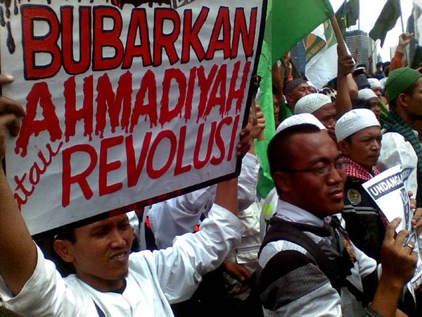 Demo Menuntut Ahmadiyah Dibubarkan