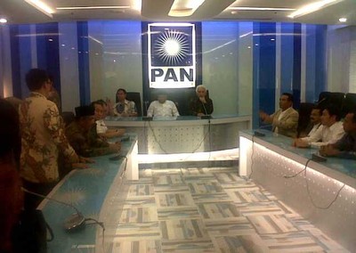 Ruang Rapat Fraksi PAN di DPR Diresmikan