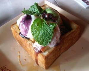 Menikmati Roti Panggang ala Jepang di Roppan