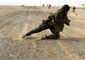 Pasukan Khadafi Serang Pemberontak di Libya, Puluhan Tewas