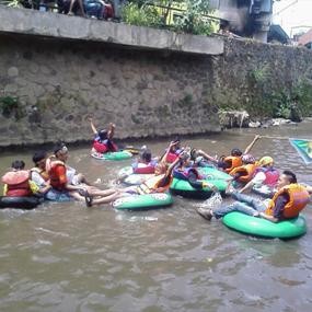 200 Orang Ikut Operasi Kuya di Cikapundung