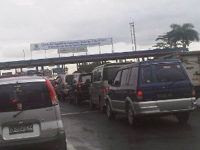 Imbas Kartu Elektronik, Pintu Tol Ciawi Arah Jakarta Macet Panjang