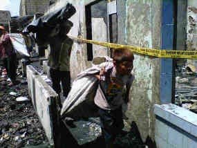 3 Tenda Dibangun untuk Tampung Korban Kebakaran Rawamangun