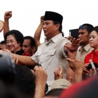 Prabowo Antara Plin-plan & Rencana Besar
