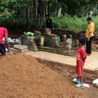 Anak Perempuan Penemu Makam Penyebar Islam Sempat Kesurupan