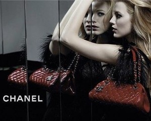 Iklan Pertama Blake Lively Untuk Tas Chanel