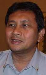 Kadishub DKI Udar Pristono: Feeder Busway Operasi Pertengahan 2011