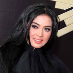 Syahrini Jamin Tetap Tampil Seru Tanpa Anang