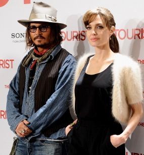 Angelina Jolie Ganggu Kisah Asmara Johnny Depp?