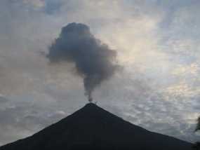 Gunung Karangetang di Sulut Naik Status Jadi Siaga