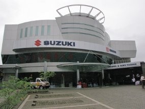 Bos Suzuki Targetkan 1 Juta Motor dan 200 Ribu Mobil Pertahun