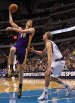 Spurs-Lakers-Bulls Berjaya