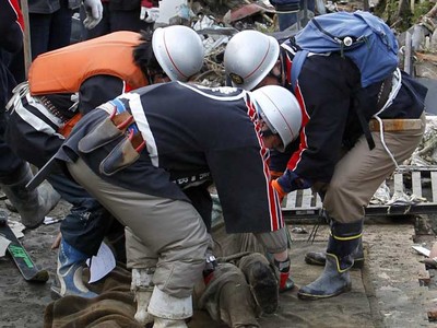 Korban Tsunami Jepang Dievakuasi