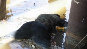 Mayat Pria Berkaos Loreng Ditemukan di Gading Serpong