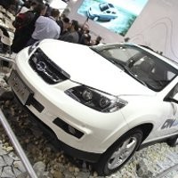 Dibanting Terlalu Keras, Pintu Mobil Gampang Copot