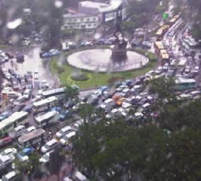 Thamrin-Senayan Macet 5 Km