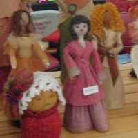Asyik...Belanja Sambil Belajar Handicraft